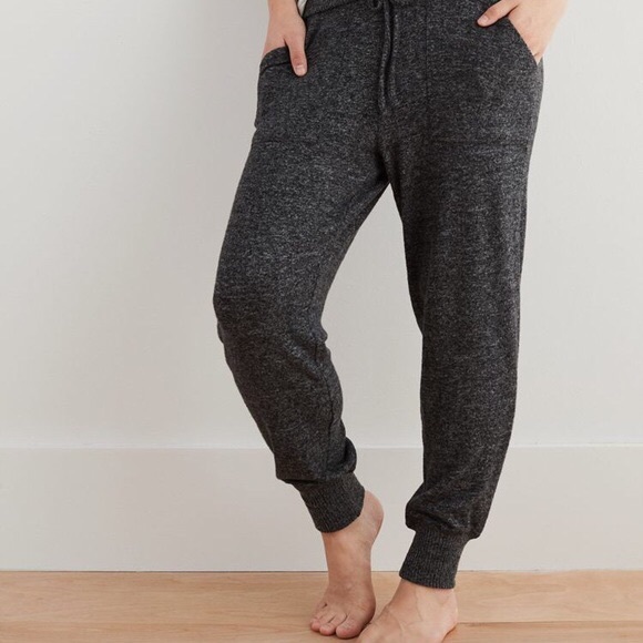 aerie Pants - Charcoal Aerie Plush Joggers